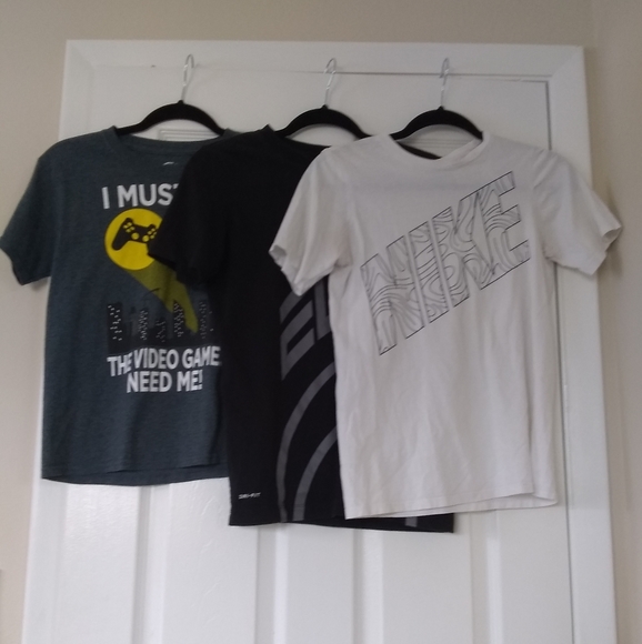 Youth Large and XL bundle of 22 shirts - Picture 11 of 14